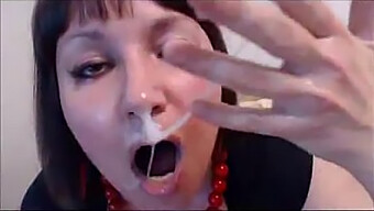 Milf Germană Matură Face Fisting Oral Cu Webcam-Ul