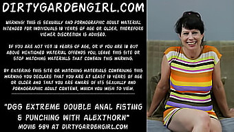 Dirtygardengirl Ve Donna Flower Ile Anal Fisting