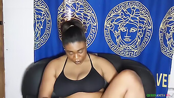 Gros Seins Et Beauté Noire Dans La Vidéo Gros Sein Naturels