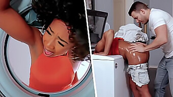 Siyah Milf Misty Stone, Duygusal Bir Sakso Çekiyor