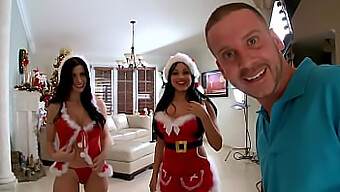 Bangbros'Tan Rebeca Linares Ve Abella Anderson Ile Balon Popolu Noel Özel Bölümü