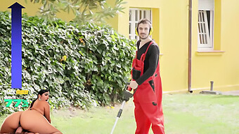 Sara Diamante En Sara Retali Laten Hun Grote Kontjes Zien En Verleiden Jordi El Nino Polla