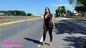 Lina Nakamura, O Asiatică Obraznică, Îi Face O Muie Unui Șofer De Camion Talentat Pe Nume Negão Pe Autostradă După Ce A Ajutat-O Să-Și Repare Mașina