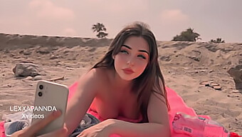 Uma Puta Amadora Fofa É Face Fucked E Coberta De Porra Na Praia